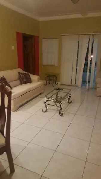 Comfortable Suite 3 Kingston Jamaica